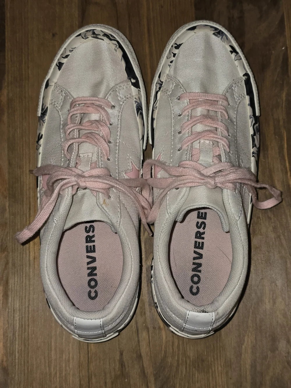 Converse 🌸 one